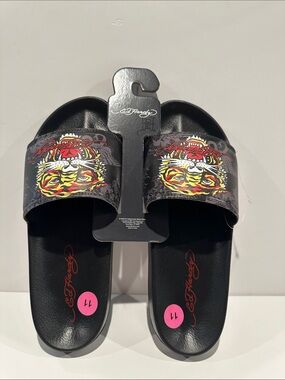 NWT Ed Hardy Men’s Roaring Tiger Black Slides.